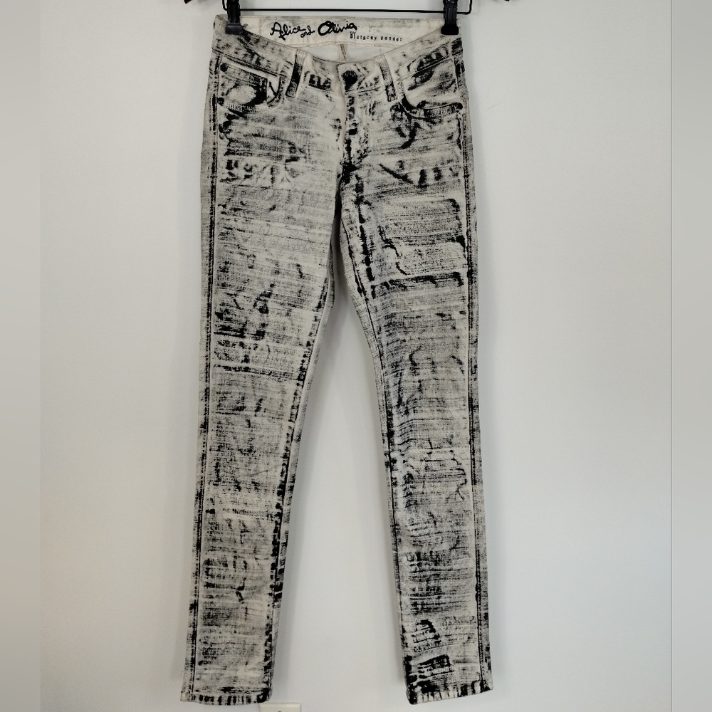Alice + Olivia Stacey Bendet Black Acid Wash Skinny Jeans Size 2
